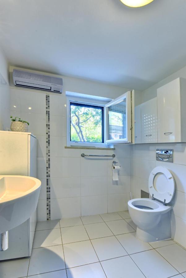 Brezac Olive Garden Apartment Fazana Exterior photo